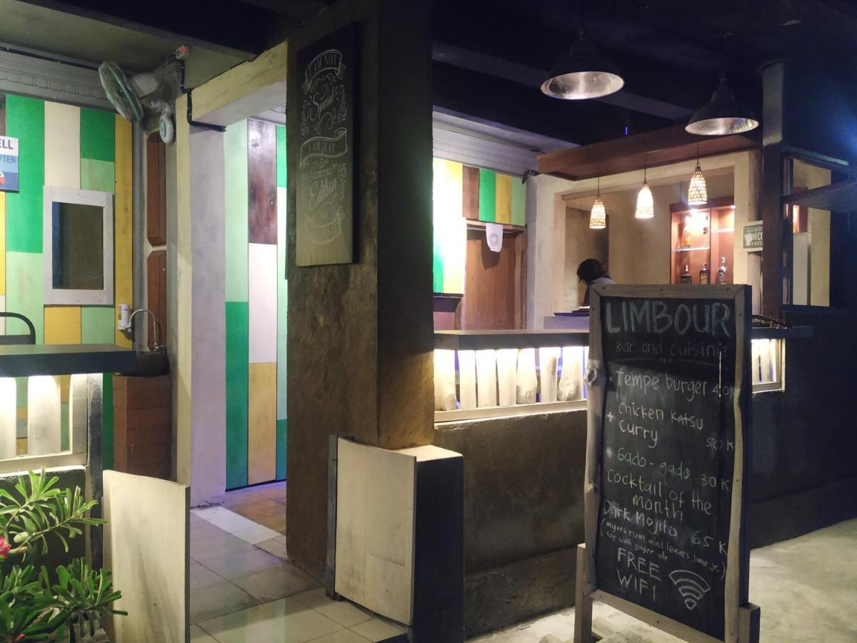 Write Hostel Batununggul Exterior photo