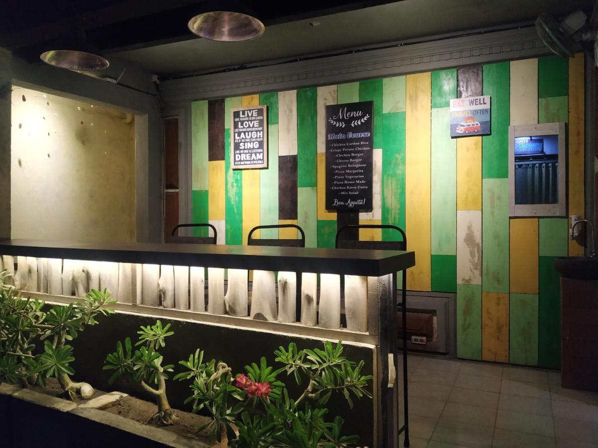 Write Hostel Batununggul Exterior photo